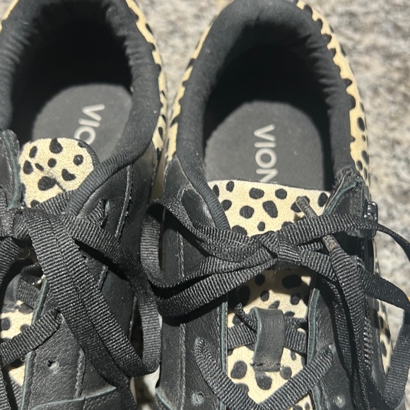 Vionic Remi Spot Animal Print Black cream Suede Leather Sneaker women’s Sz 10 - Picture 5 of 9